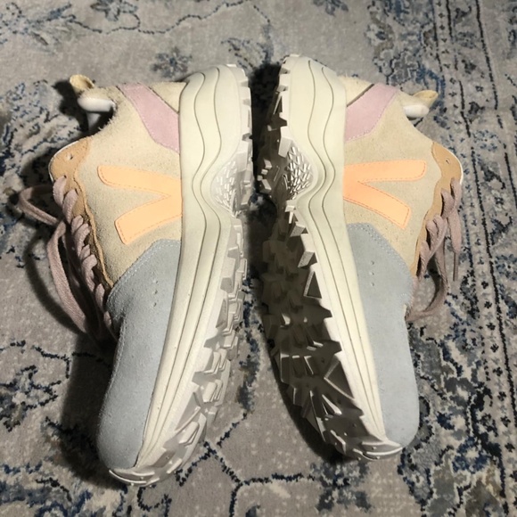 Veja Women's Sneakers in Beige and Gray - Picture 7 of 11